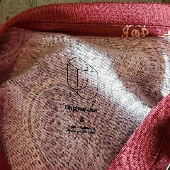 NWT Original Use Men's Cotton Paisley Pattern T-Shirt Size Small - Picture 7 of 13